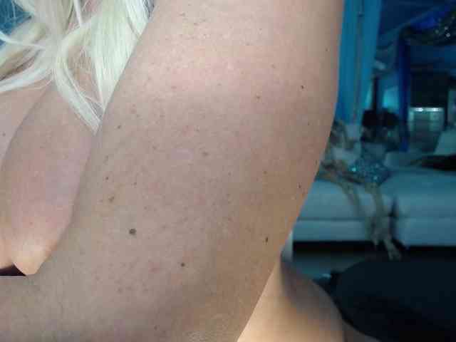 adrianna_fox adrianna_fox