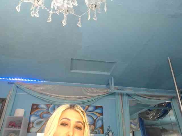 adrianna_fox webcam