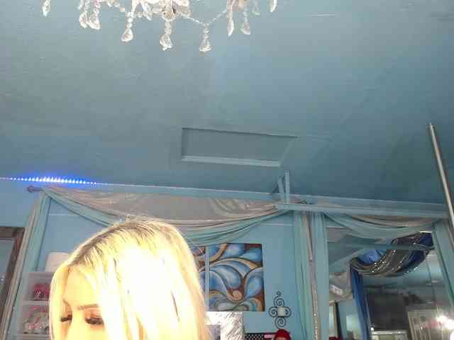 adrianna_fox webcam