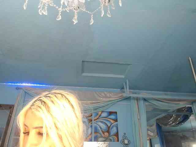 adrianna_fox webcam