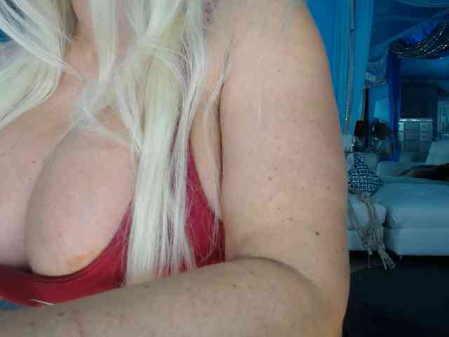adrianna_fox webcam