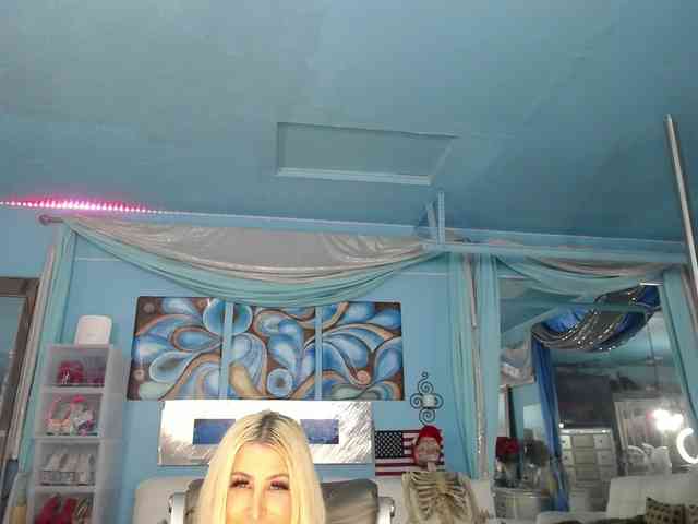 adrianna_fox webcam