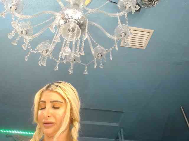 adrianna_fox