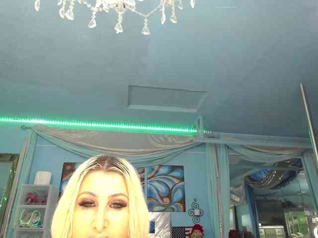 adrianna_fox
