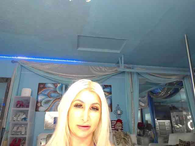 adrianna_fox webcam