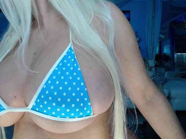 adrianna_fox
