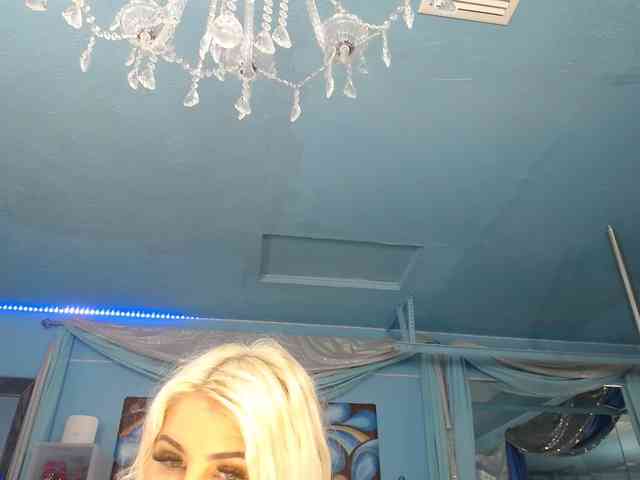 adrianna_fox