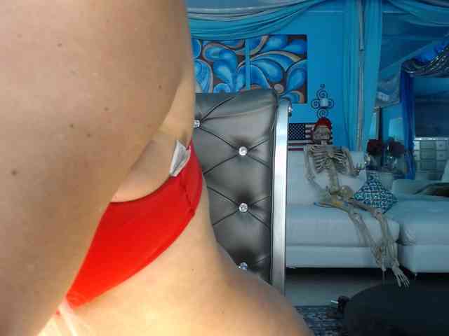 adrianna_fox