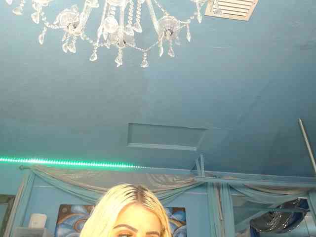 adrianna_fox