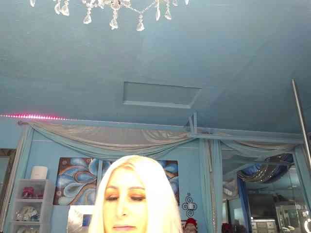 adrianna_fox