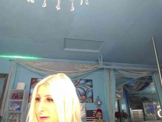adrianna_fox