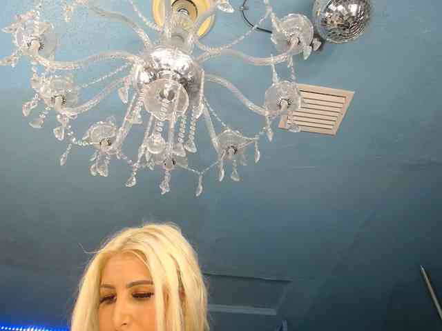 adrianna_fox webcam