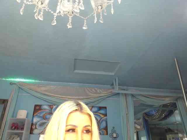 adrianna_fox