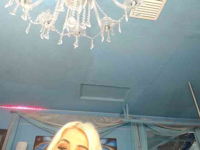 adrianna_fox