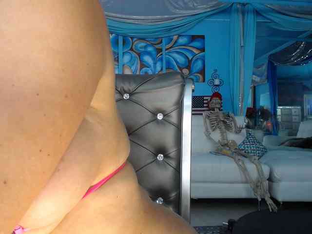 adrianna_fox webcam