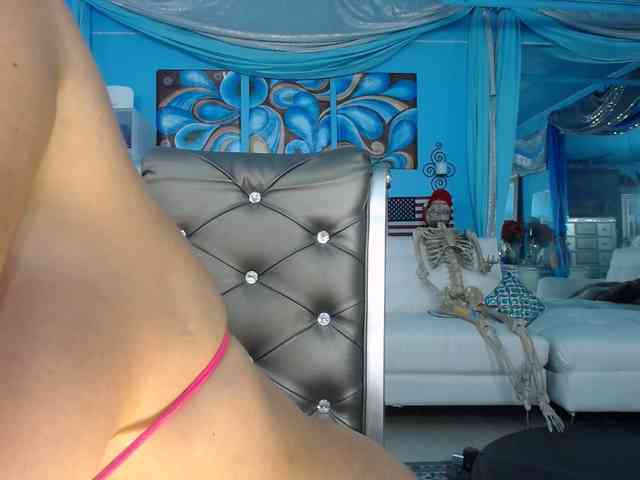 adrianna_fox