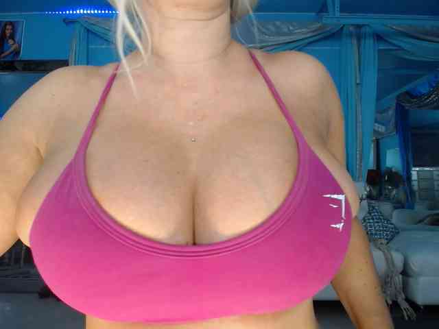 adrianna_fox webcam