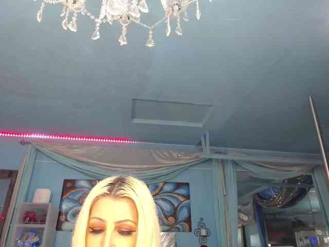 adrianna_fox adrianna_fox