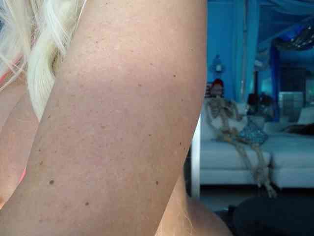 adrianna_fox