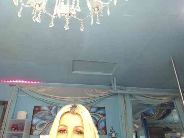 adrianna_fox webcam