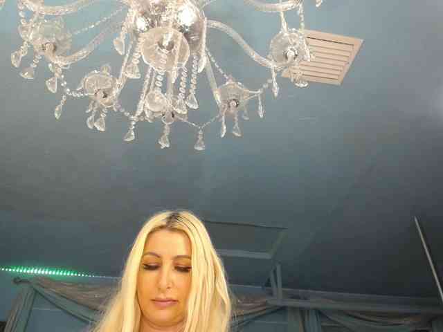 adrianna_fox webcam
