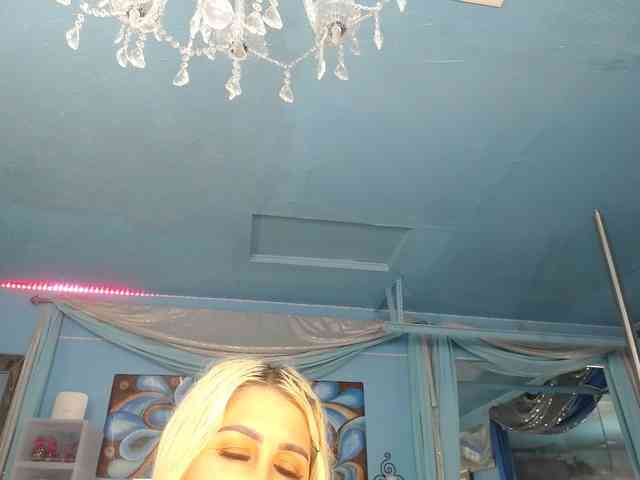 adrianna_fox webcam