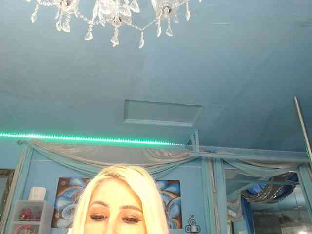 adrianna_fox webcam