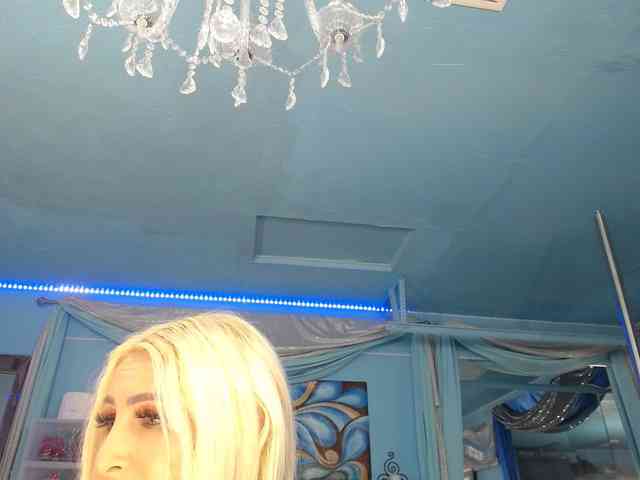 adrianna_fox