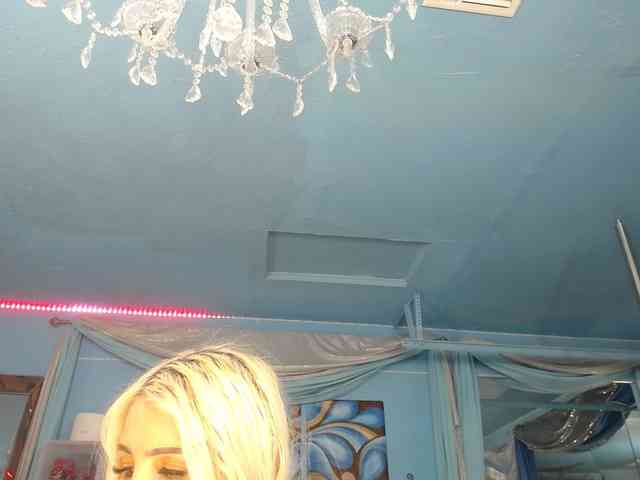 adrianna_fox webcam