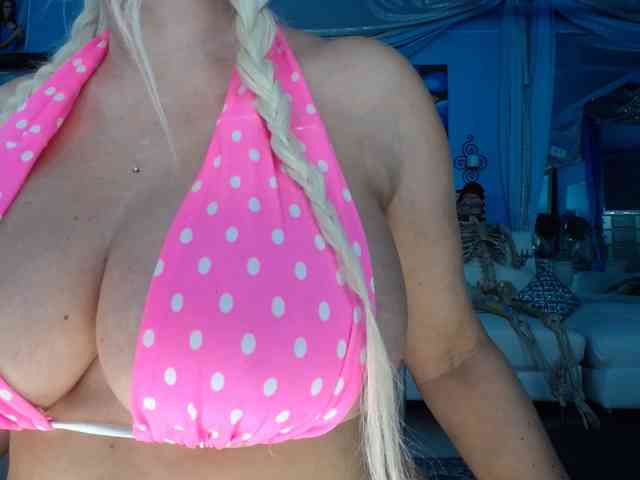adrianna_fox webcam