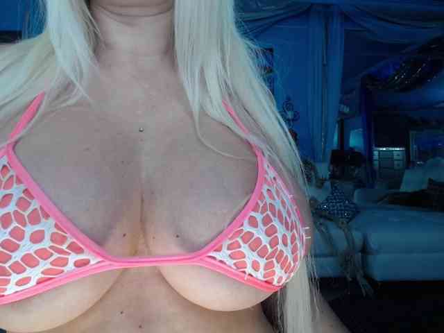adrianna_fox webcam