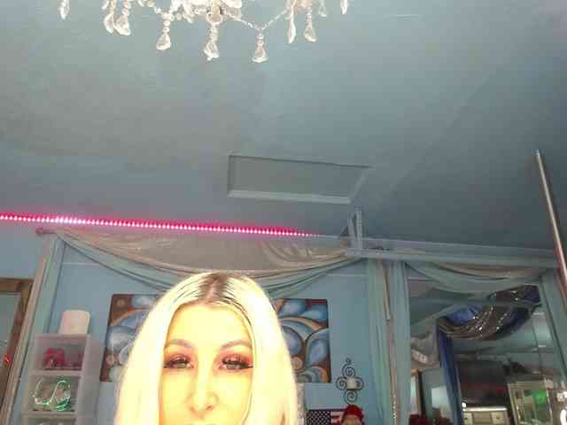 adrianna_fox webcam