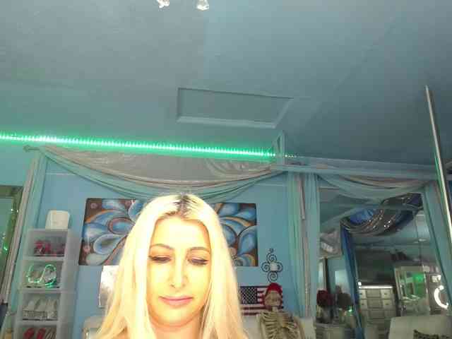 adrianna_fox webcam