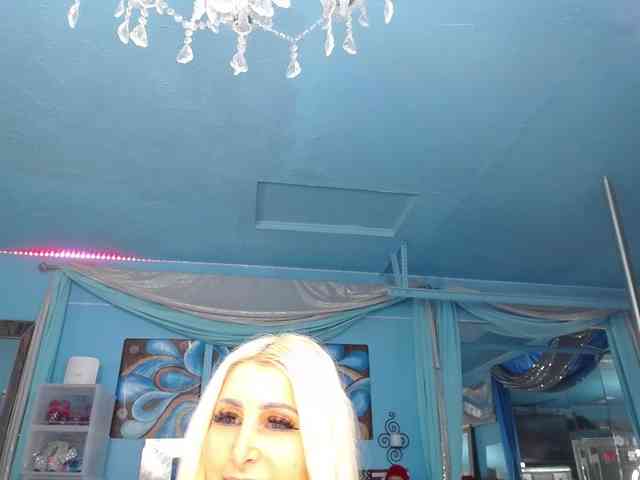 adrianna_fox