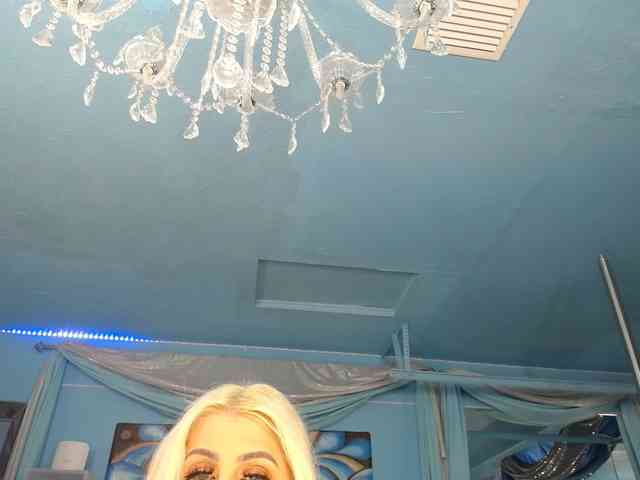 adrianna_fox webcam