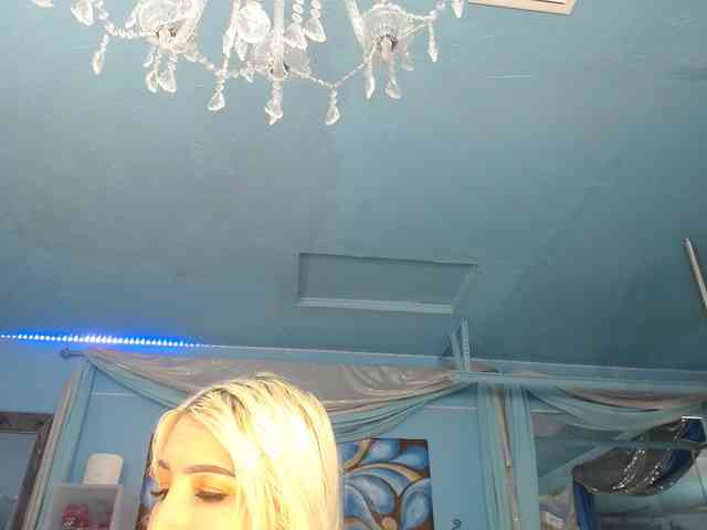 adrianna_fox webcam