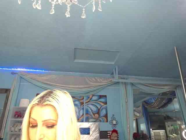 adrianna_fox