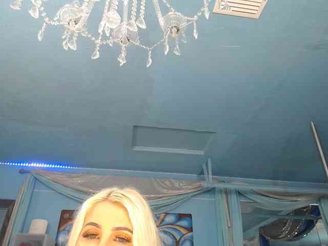 adrianna_fox webcam