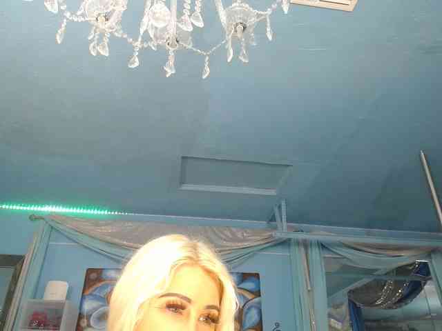 adrianna_fox