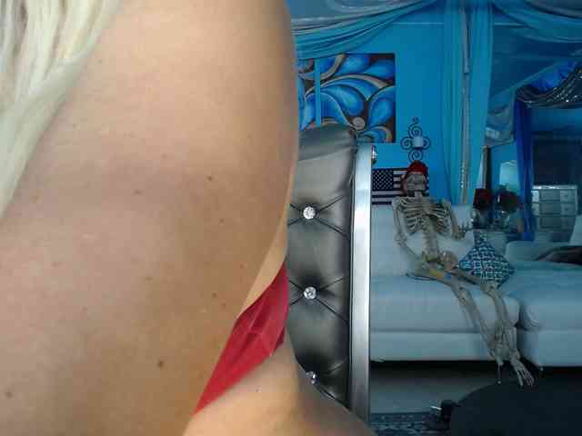 adrianna_fox webcam