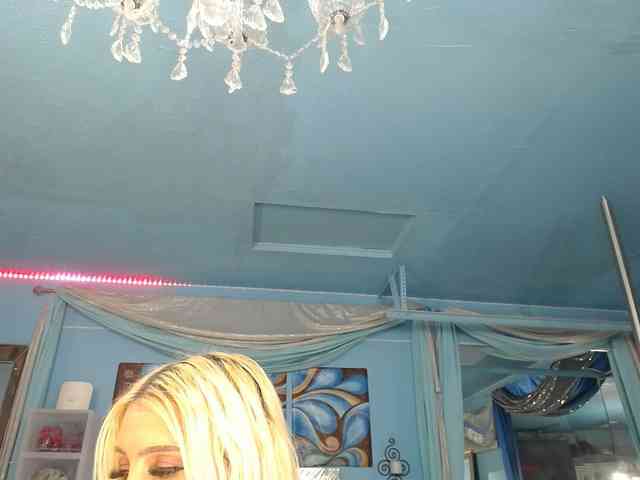 adrianna_fox webcam
