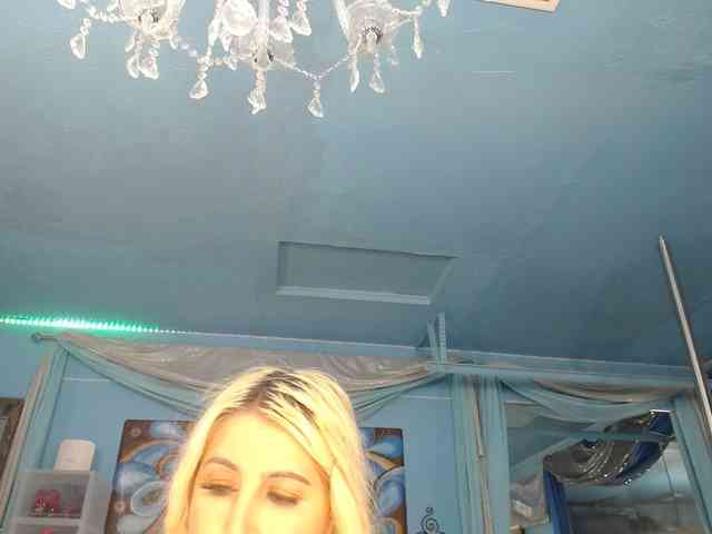 adrianna_fox webcam
