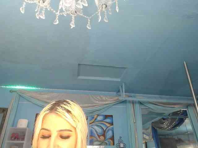 adrianna_fox webcam