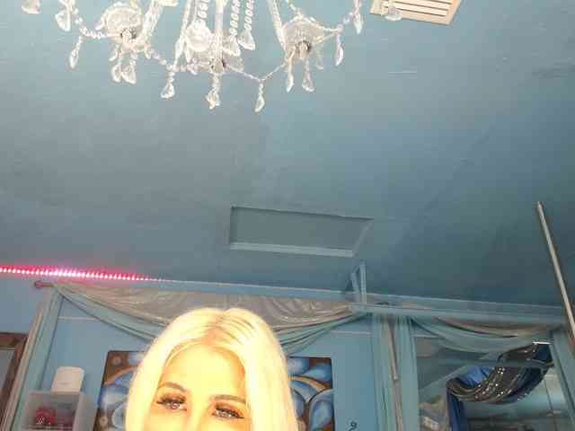 adrianna_fox webcam