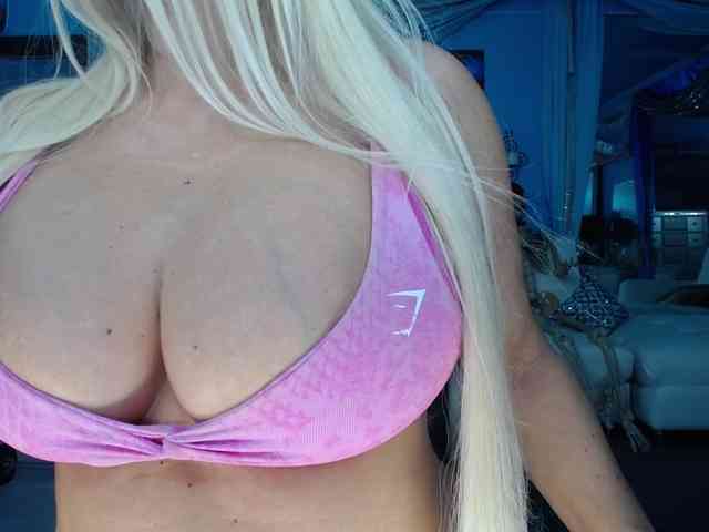 adrianna_fox