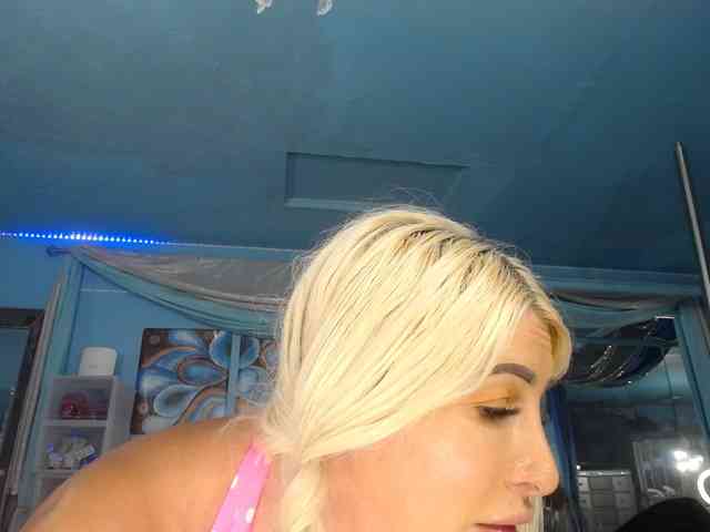 adrianna_fox