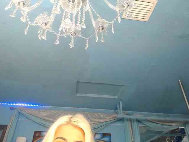 adrianna_fox