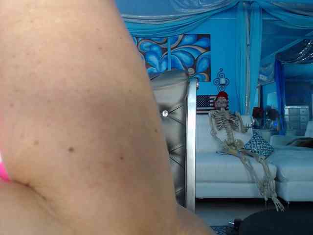 adrianna_fox webcam