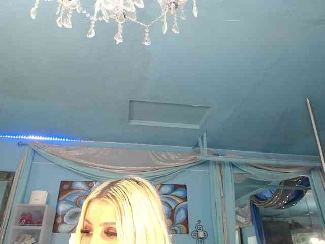 adrianna_fox webcam