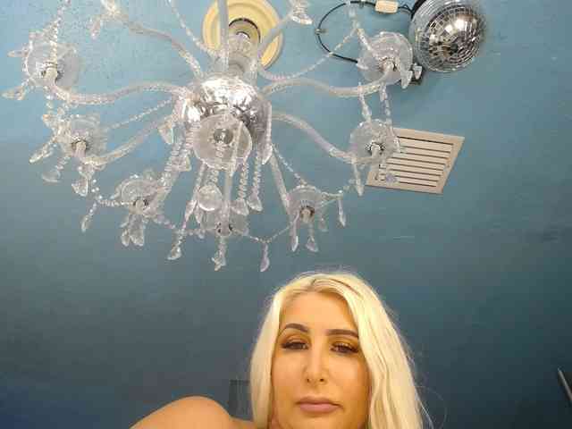 adrianna_fox webcam
